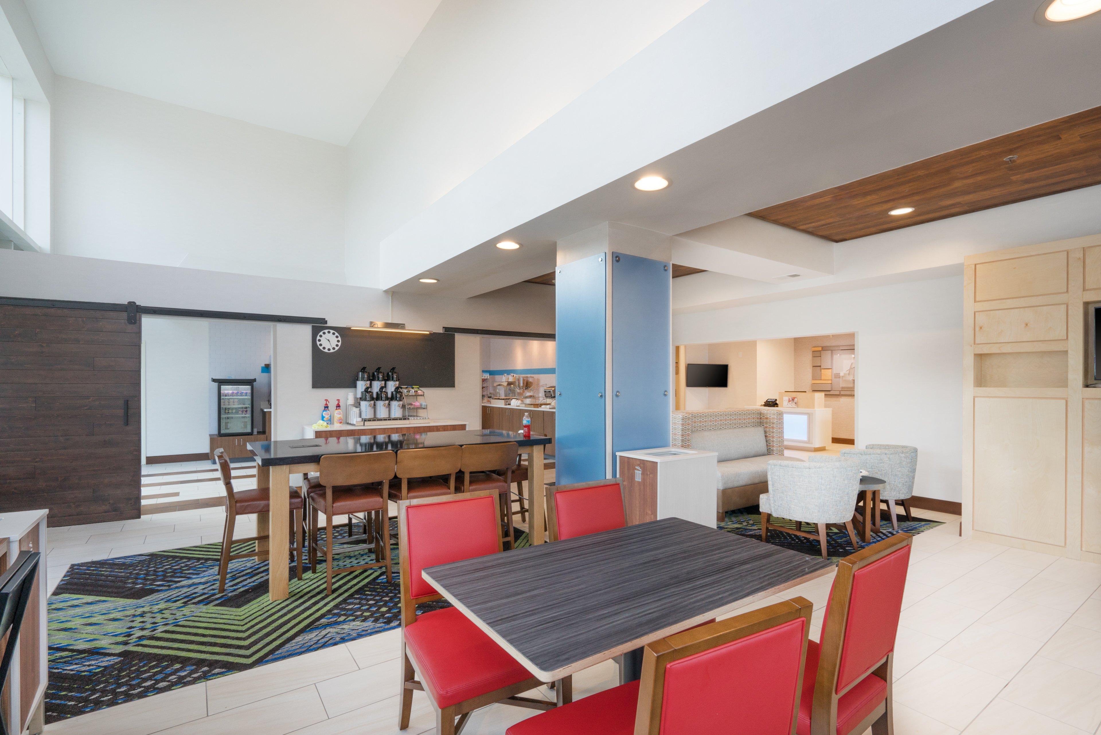 Holiday Inn Express Hotel & Suites Frankfort By Ihg Eksteriør bilde