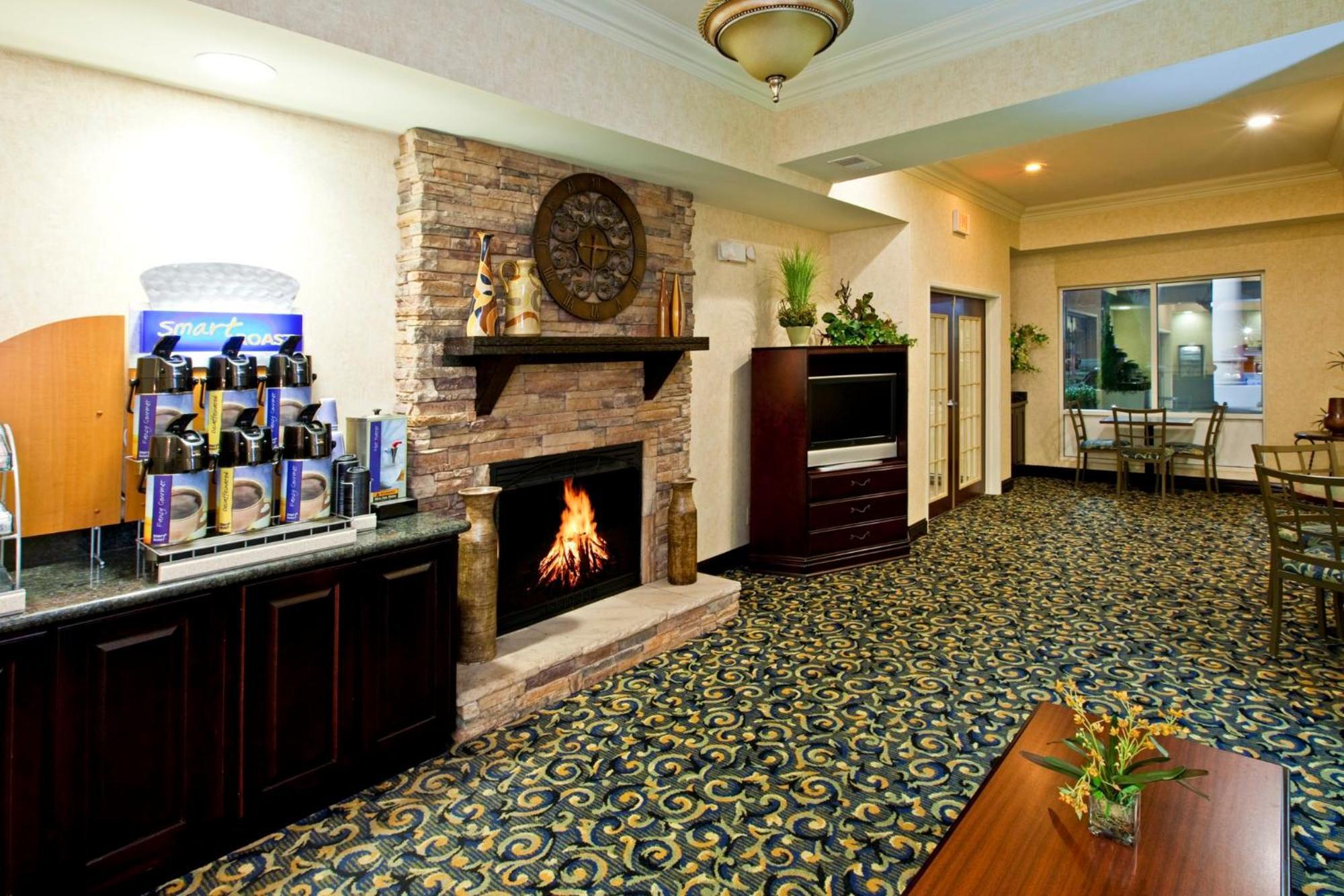 Holiday Inn Express Hotel & Suites Frankfort By Ihg Eksteriør bilde