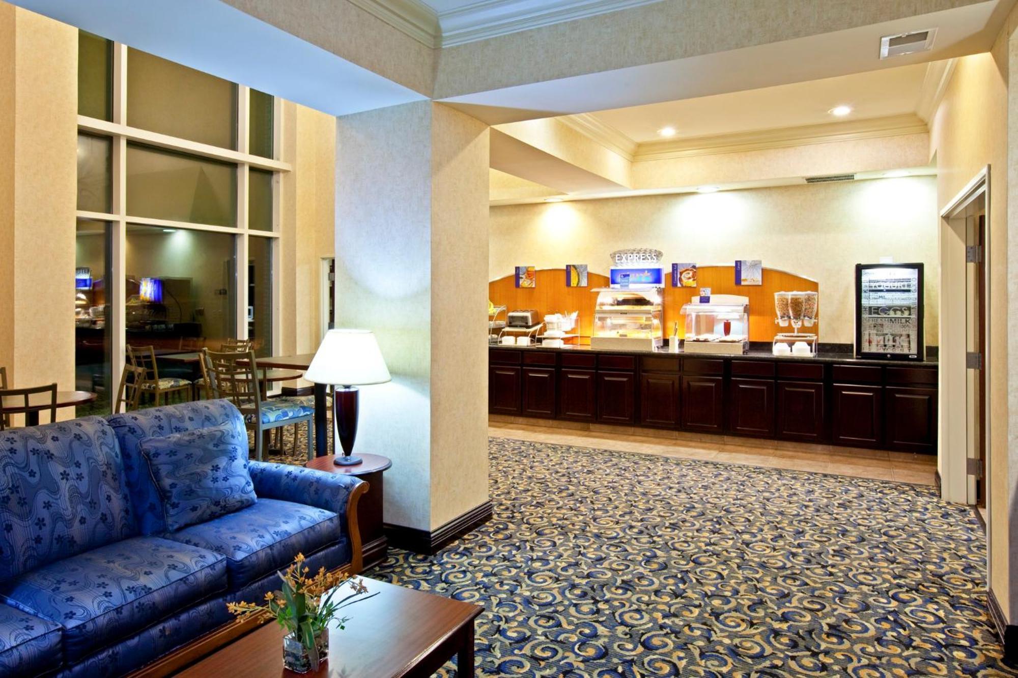 Holiday Inn Express Hotel & Suites Frankfort By Ihg Eksteriør bilde