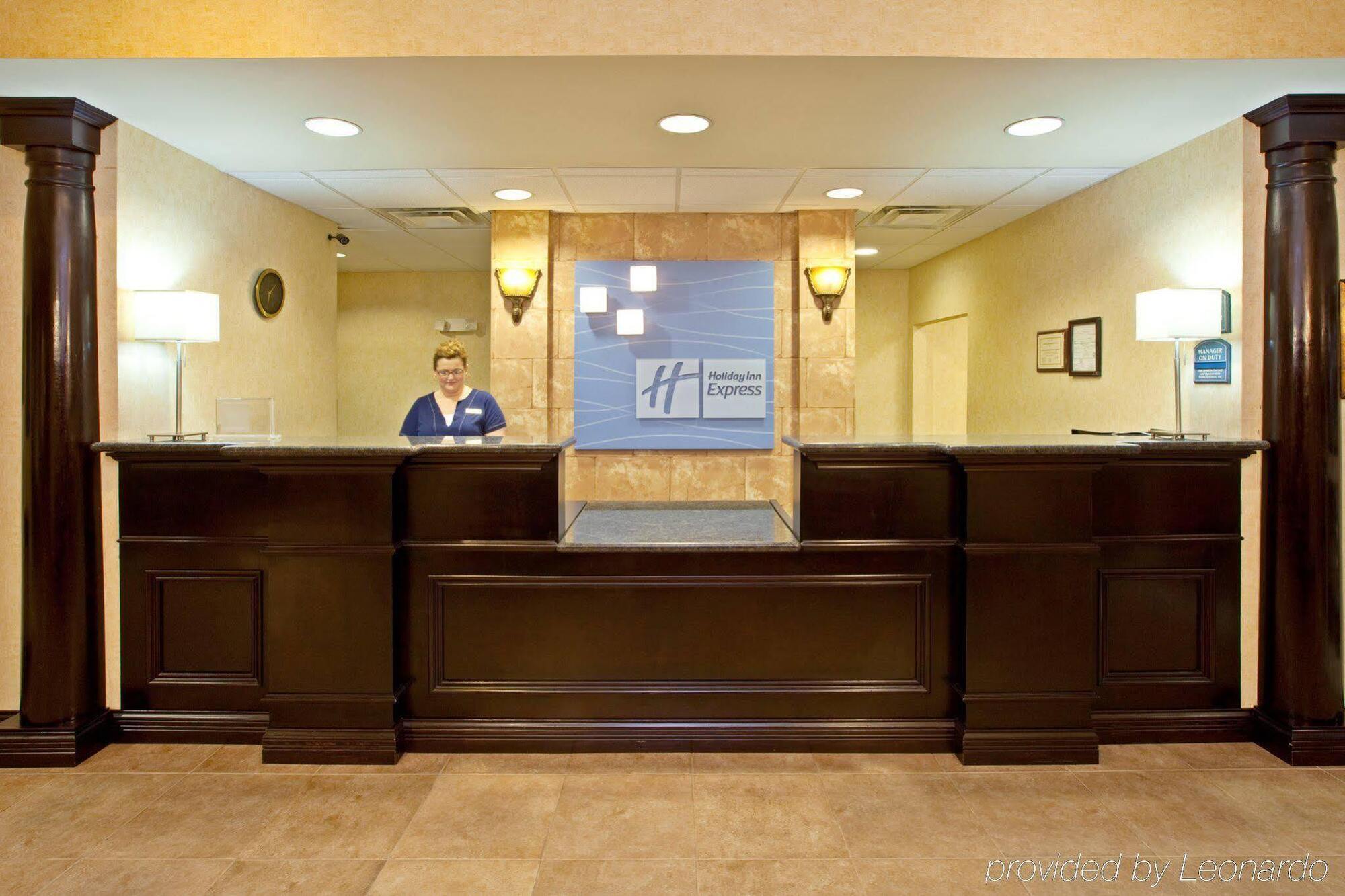 Holiday Inn Express Hotel & Suites Frankfort By Ihg Eksteriør bilde